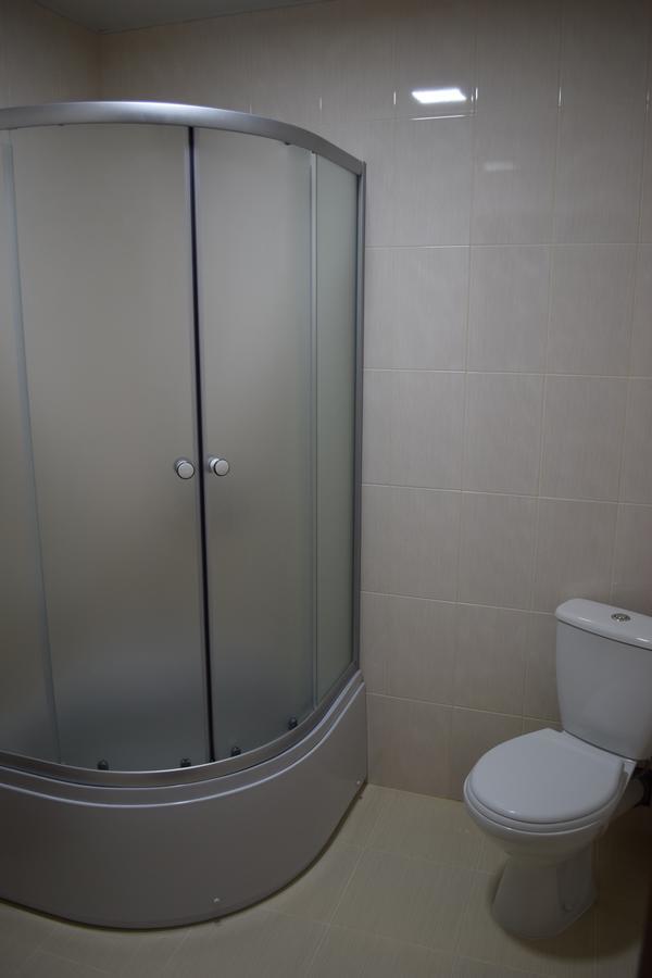 Veles Hotel Brovary Esterno foto