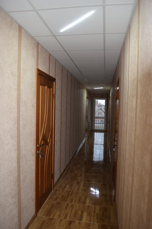Veles Hotel Brovary Esterno foto